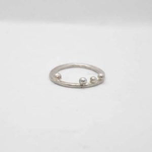 Flat Ring Ring With Silver Balls